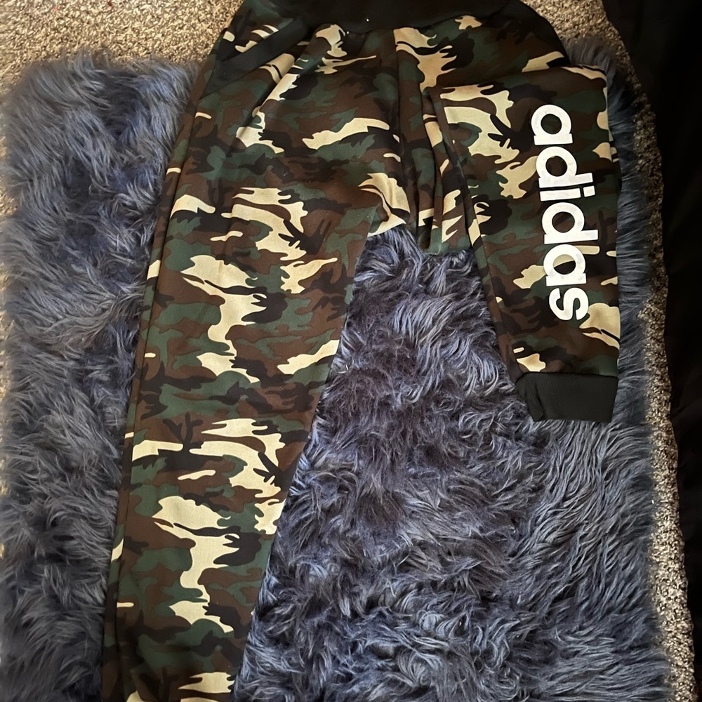 Woman’s sweatpants/joggers